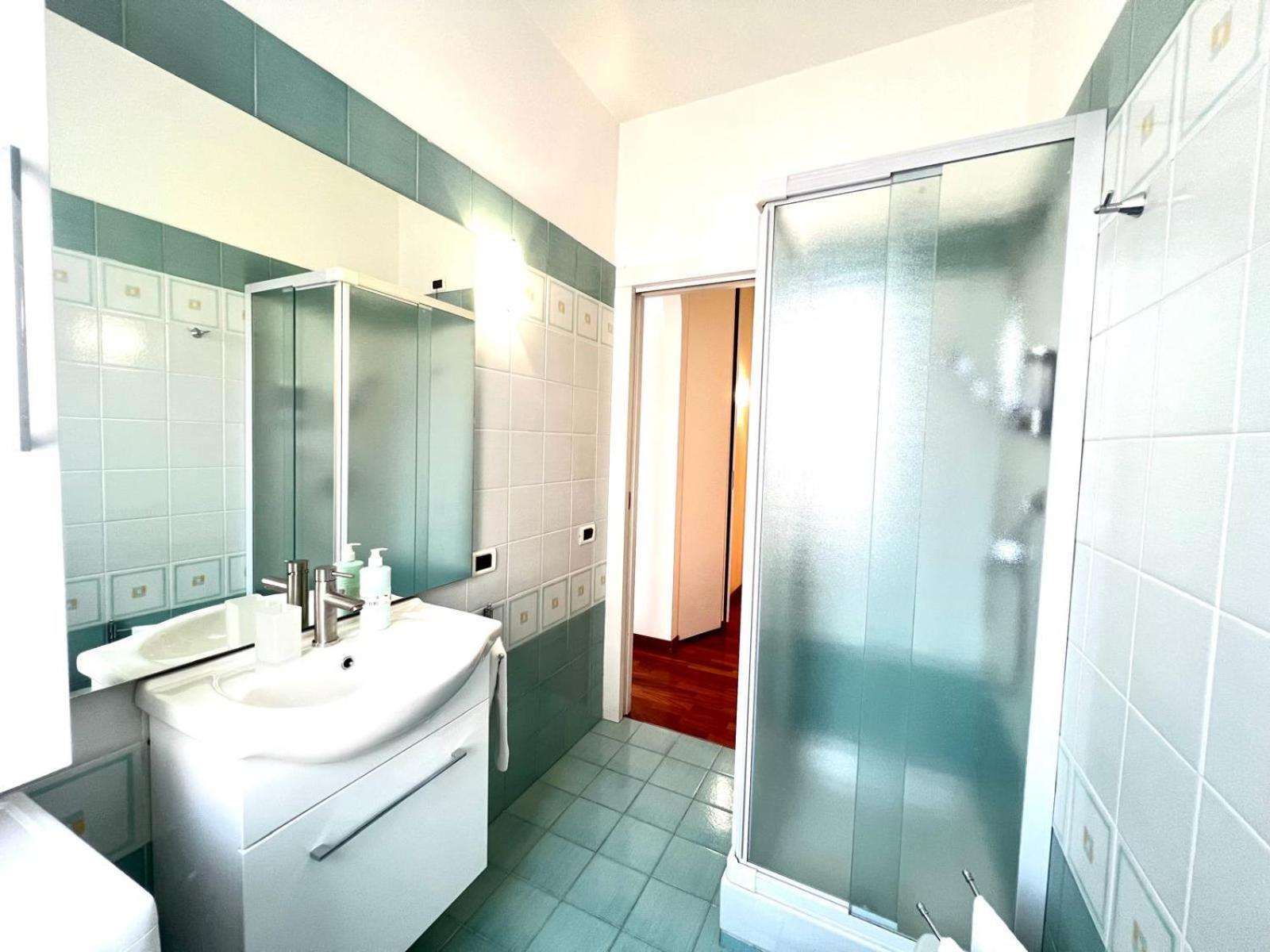 Апартаменти Duomo-Fiera Mi Kheda House With Self Check In Мілан Екстер'єр фото
